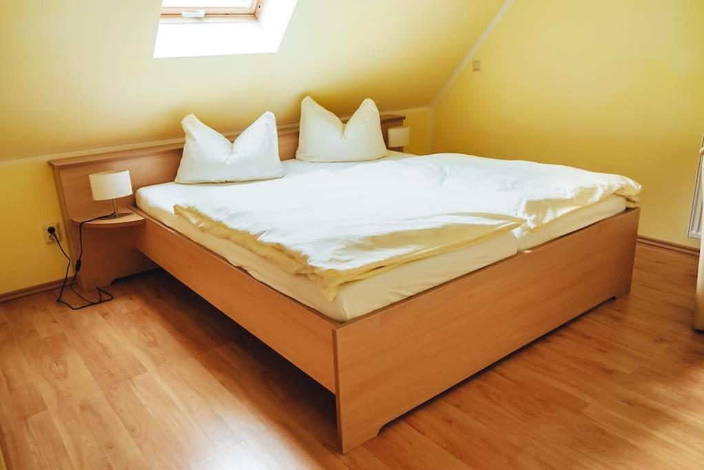 Ferienzimmer Direkt Am See Priepert Kültér fotó